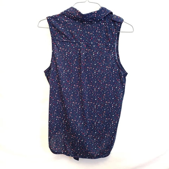 Bundle of 3 Crop Blouses - Picture 6 of 10